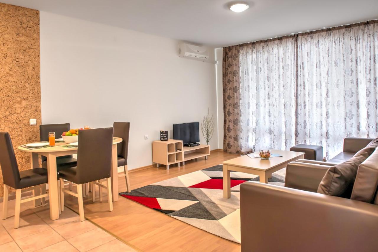Marina And Panorama Apartments Sveti Vlas Luaran gambar