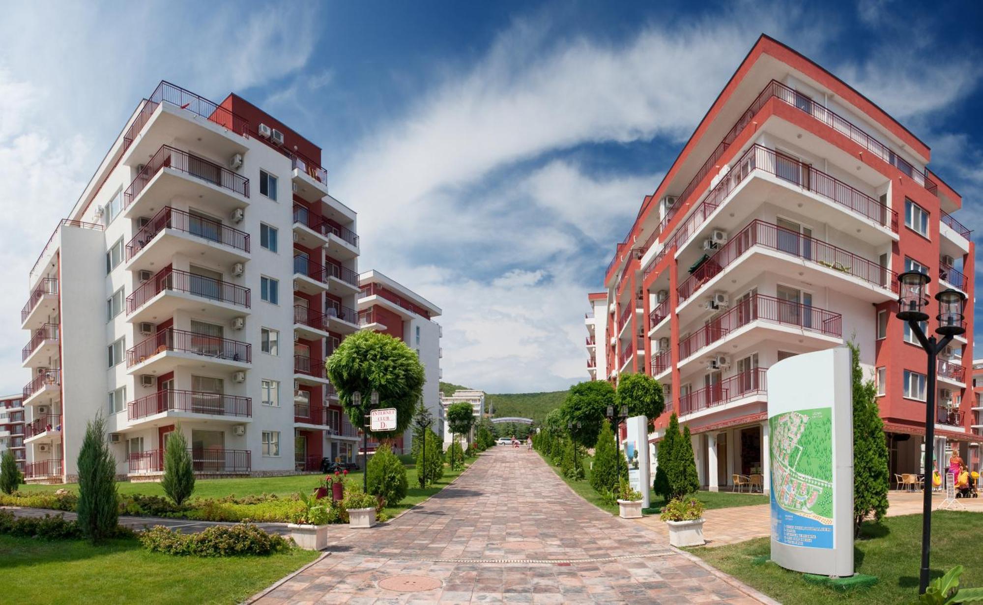 Marina And Panorama Apartments Sveti Vlas Luaran gambar
